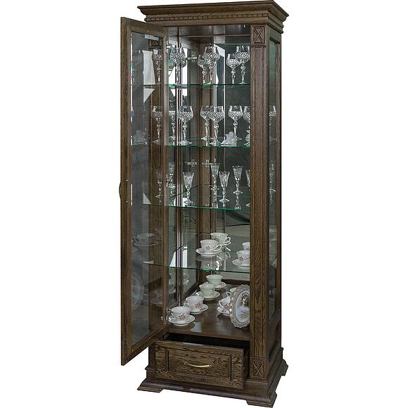 Шкаф-витрина «Верди Классик» П1.0487.0.11-01, Материал: массив дуба, Цвет: Табак (Shkaf_s_vetrinoi_VerdiLuks_1z_P487-11z-01_tabak.jpg) Шкаф-витрина «Верди Классик» П1.0487.0.11-01, Материал: массив дуба, Цвет: Табак